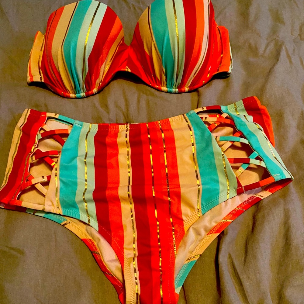 Shade and Shore strapless bikini